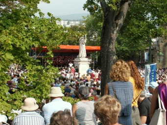 Esplanade de la Collgiale de Neuchtel