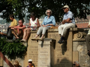 Esplanade de la Collgiale de Neuchtel